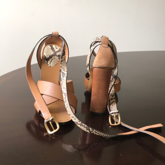 Gucci Strappy alligator print leather 9.5M Sandals - Picture 4 of 8